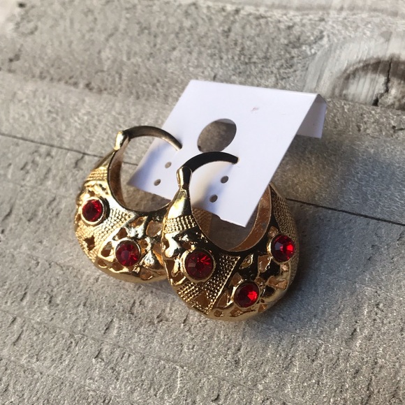 Gorgeous Italian Gold Earrings - Picture 4 of 4